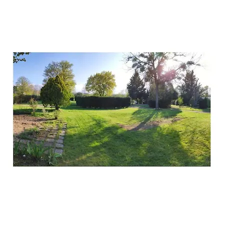 Otel Nature Et Insolite Proche Disneyland Saacy-sur-Marne